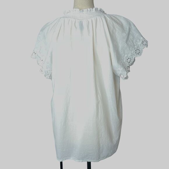 Jean Pascale Women's Blouse in White w/Embroidery Eyelet and Short Sleeve Size M - Picture 4 of 7